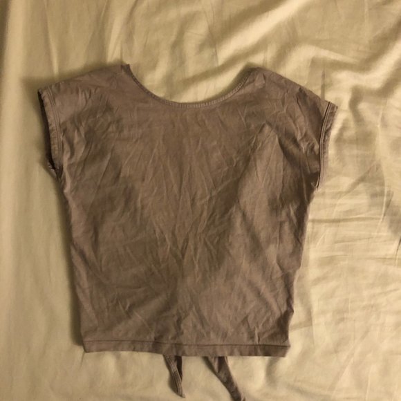 Pastel purple Wilfred tie in the back t-shirt - Picture 3 of 4